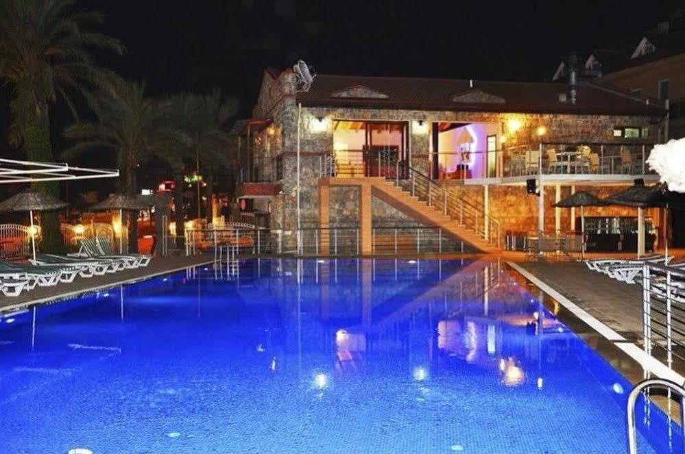 Flora Palm Resort 페티예 외부 사진