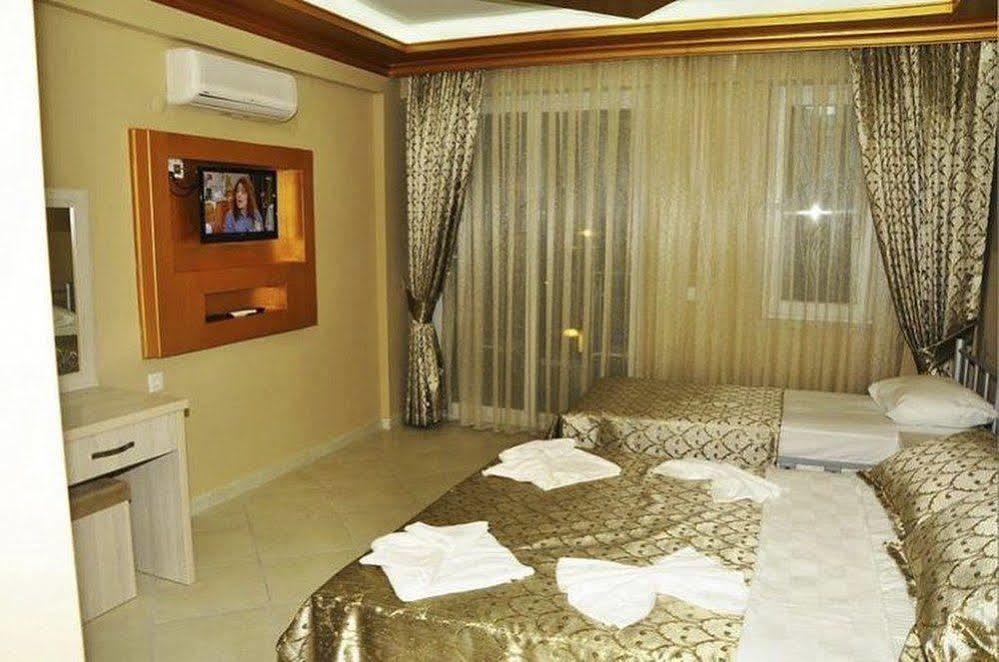 Flora Palm Resort 페티예 외부 사진