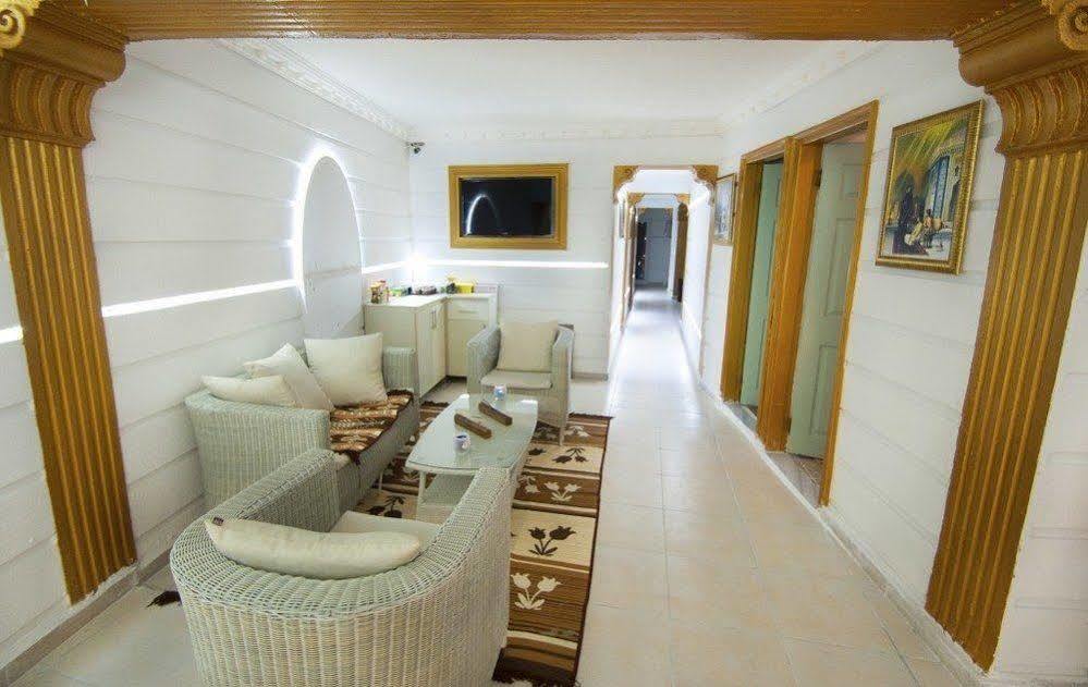 Flora Palm Resort 페티예 외부 사진